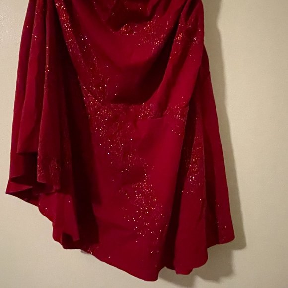 Red Sparkly Party Dress Le Chateau - Picture 4 of 10